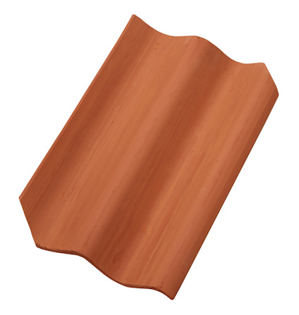 Rödbrunt taktegel med klassisk vågform och slät yta.