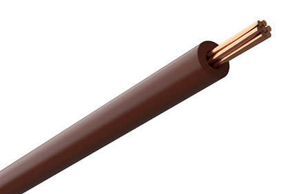 Brun elektrisk kabel med kopparledare synliga i ena änden.