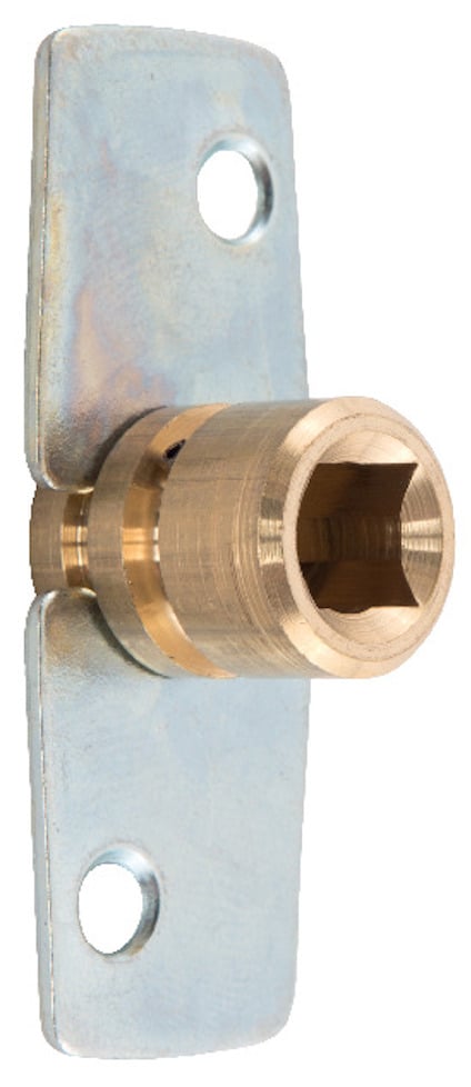 Metallfäste med två hål och en fyrkantig guldfärgad detalj i mitten.